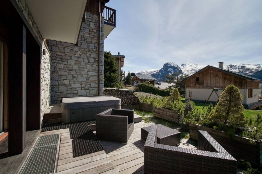 Luxury Half Chalet - Panoramic Views 16