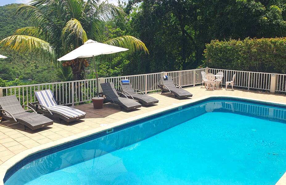 The Eye of Marigot, Marigot Bay 25