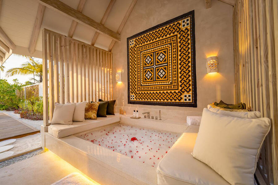 2 Bed SIX & SIX Branded Residences 9
